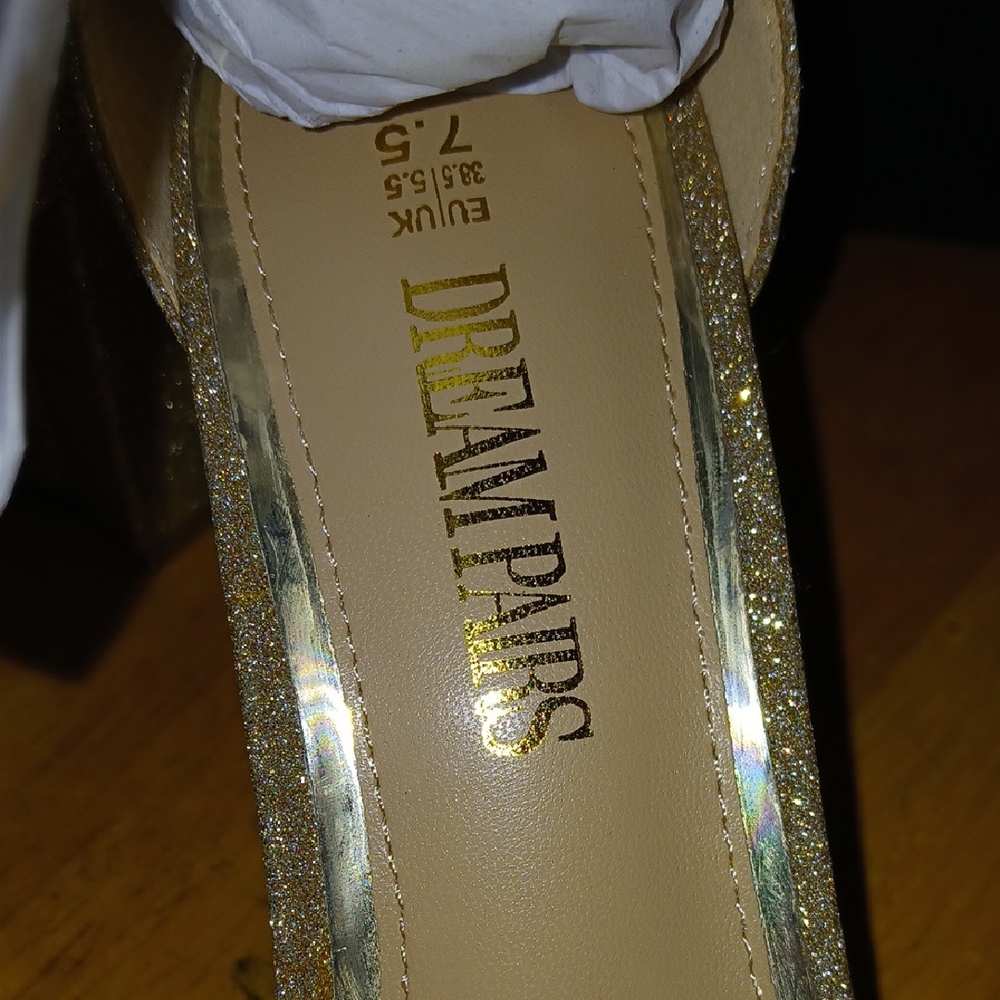 Dream Paris Elegant Gold Heeled Sandals - Picture 9 of 14